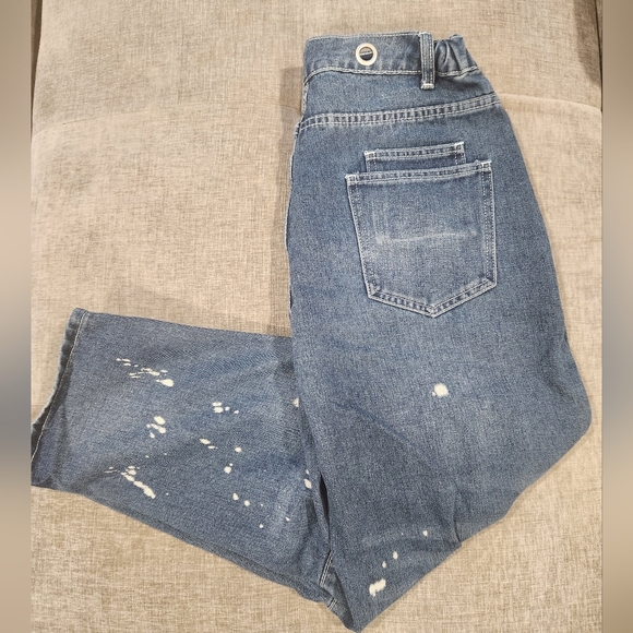 Jeans - Picture 1 of 3